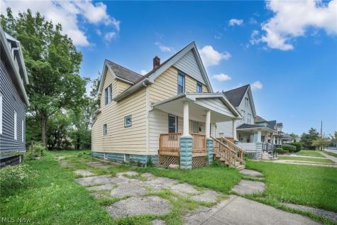 12822 Ferris Avenue Cleveland OH 44105
