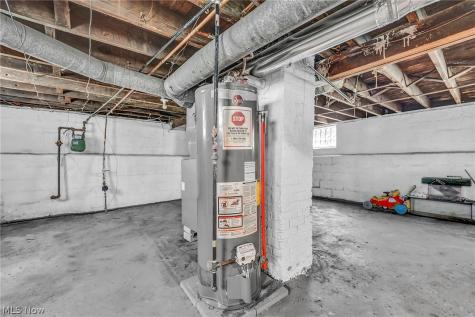 12822 Ferris Avenue Cleveland OH 44105