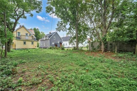12822 Ferris Avenue Cleveland OH 44105
