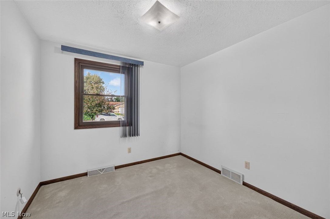517 Concord Street NW Massillon OH 44646