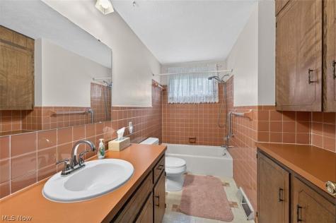 517 Concord Street NW Massillon OH 44646