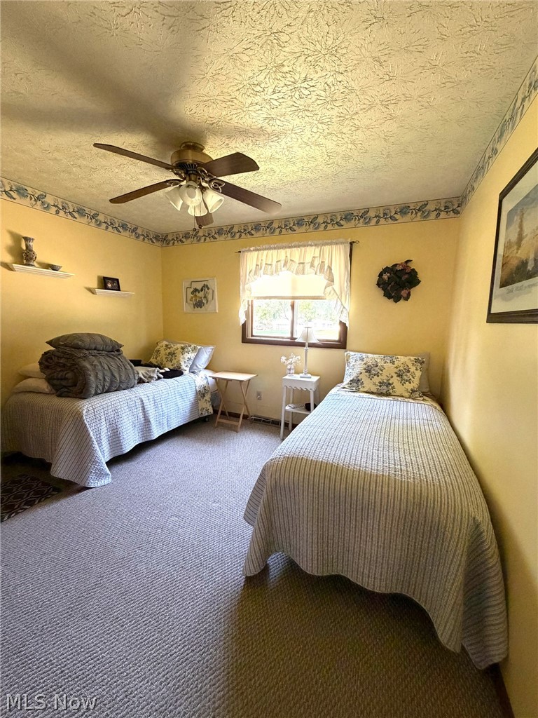 9011 Lost Trail Avenue NE Canton OH 44721