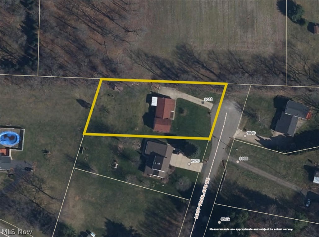 9011 Lost Trail Avenue NE Canton OH 44721
