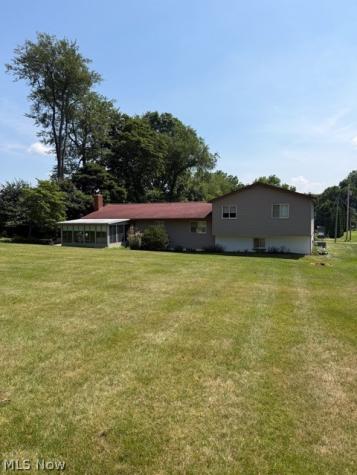 9011 Lost Trail Avenue NE Canton OH 44721