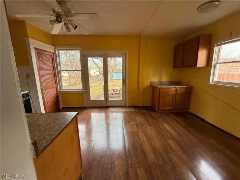 2329 Winfield Way NE Canton OH 44705