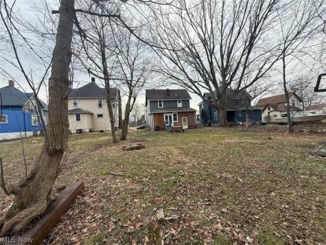 2329 Winfield Way NE Canton OH 44705