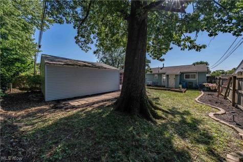 303 Erieview Boulevard Sheffield Lake OH 44054