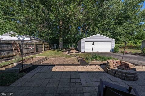 303 Erieview Boulevard Sheffield Lake OH 44054