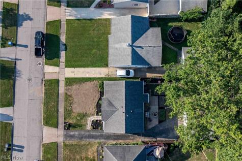 303 Erieview Boulevard Sheffield Lake OH 44054