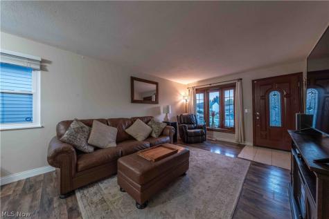 303 Erieview Boulevard Sheffield Lake OH 44054