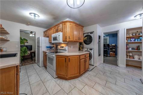 303 Erieview Boulevard Sheffield Lake OH 44054