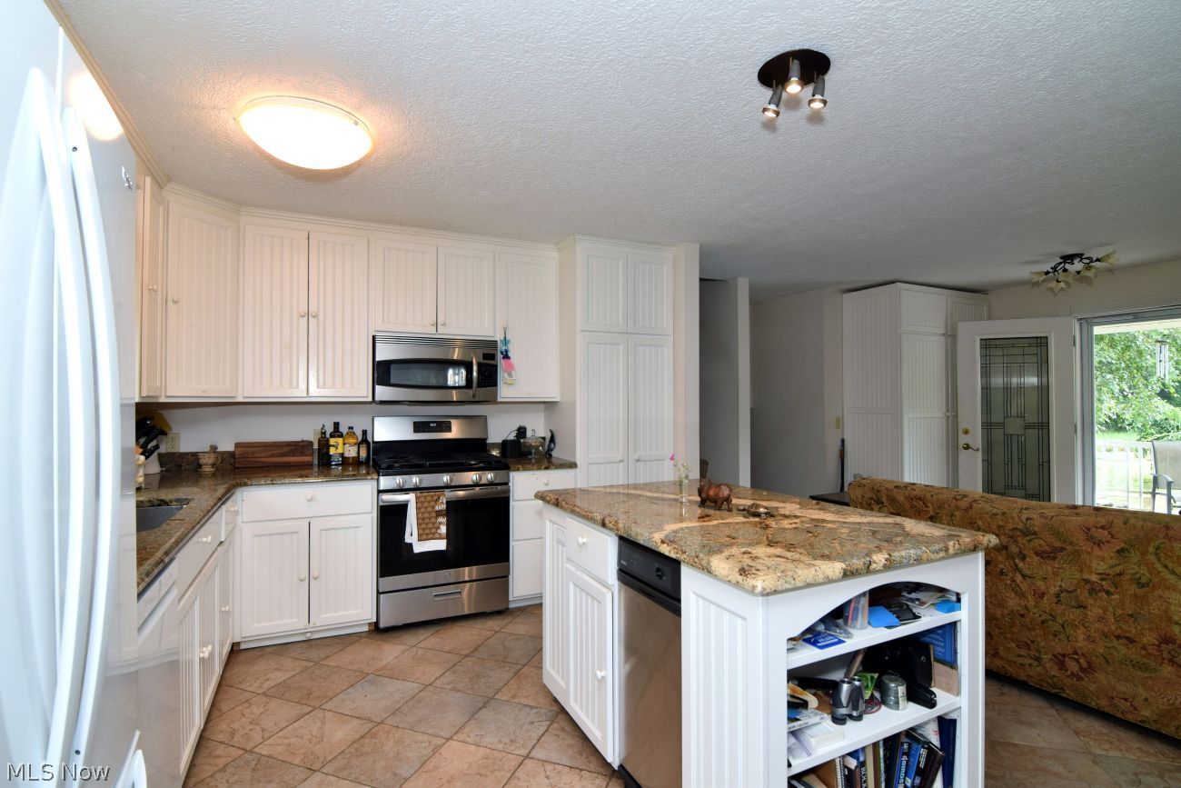 18660 Thorpe Road Chagrin Falls OH 44023