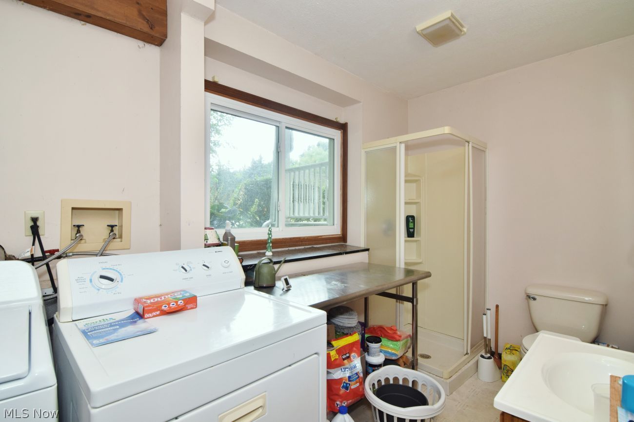 18660 Thorpe Road Chagrin Falls OH 44023