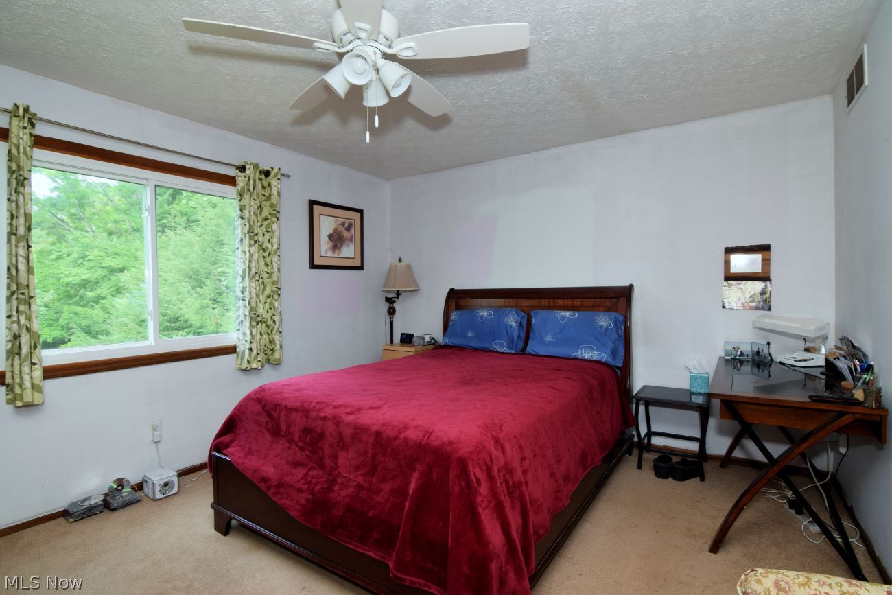 18660 Thorpe Road Chagrin Falls OH 44023
