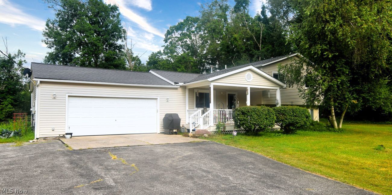18660 Thorpe Road Chagrin Falls OH 44023