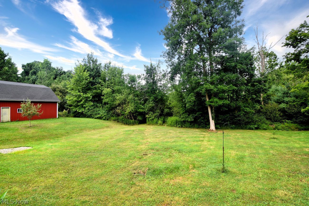 18660 Thorpe Road Chagrin Falls OH 44023