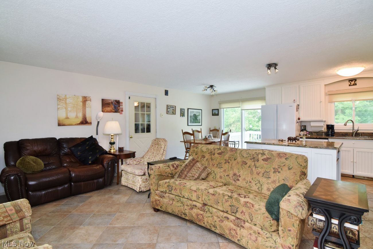 18660 Thorpe Road Chagrin Falls OH 44023
