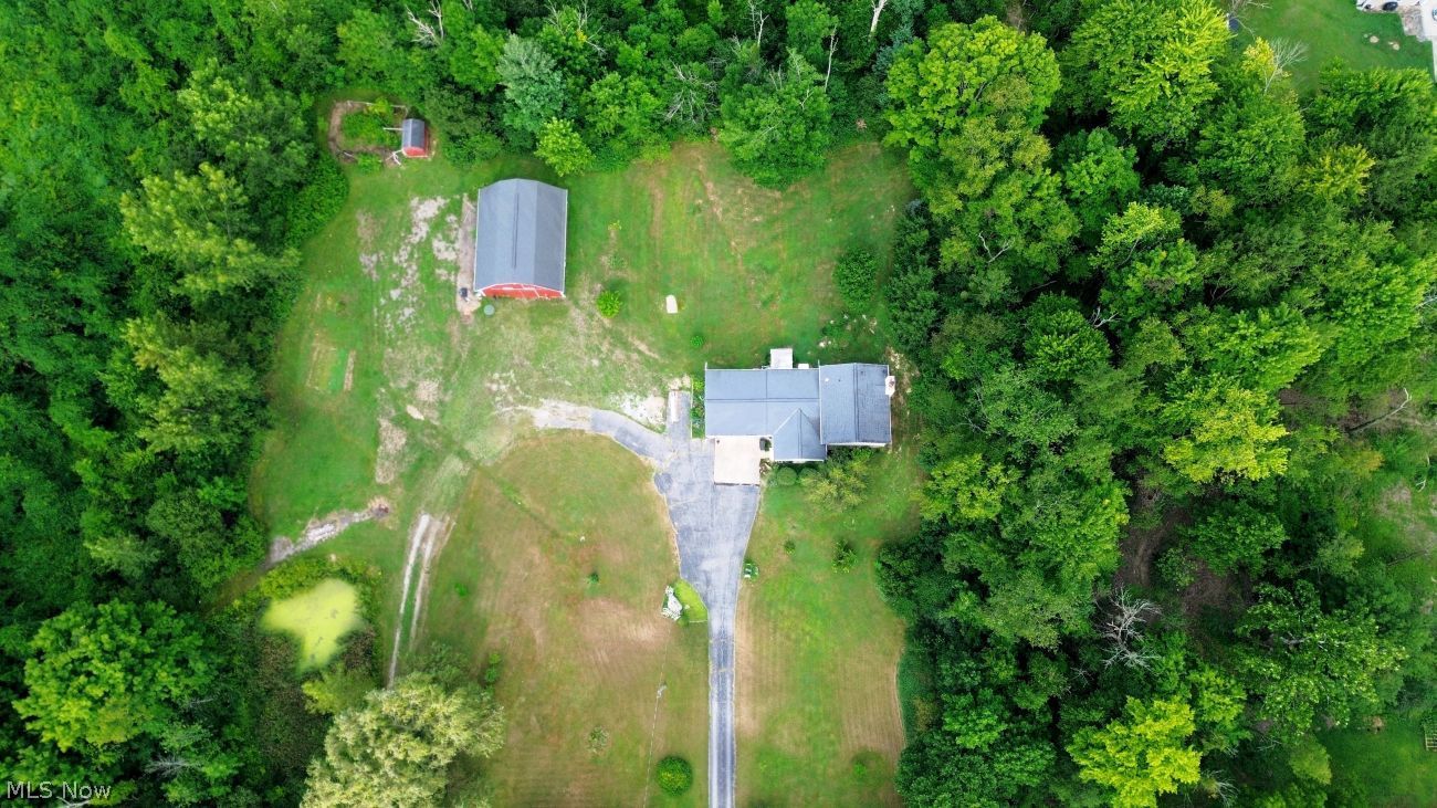 18660 Thorpe Road Chagrin Falls OH 44023