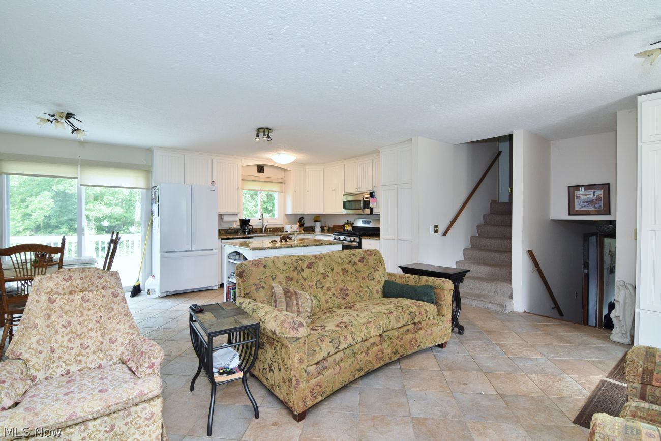 18660 Thorpe Road Chagrin Falls OH 44023