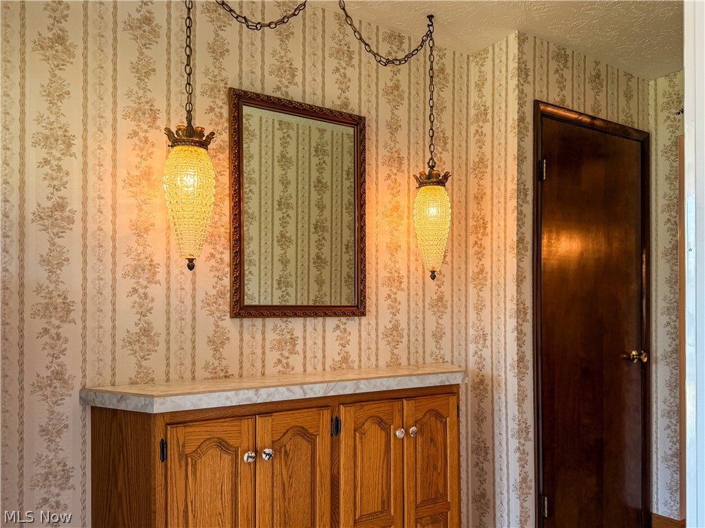 13665 Pawnee Trail Middleburg Heights OH 44130