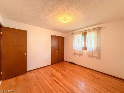 13665 Pawnee Trail Middleburg Heights OH 44130