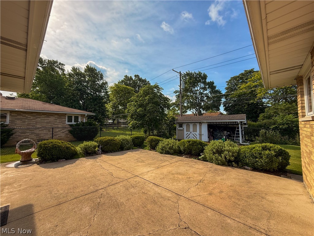 13665 Pawnee Trail Middleburg Heights OH 44130