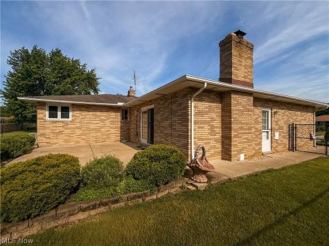 13665 Pawnee Trail Middleburg Heights OH 44130