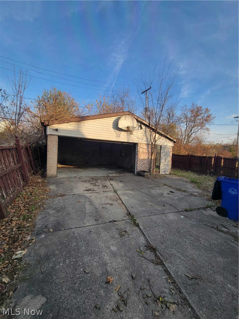 4189 Lee Road Cleveland OH 44128