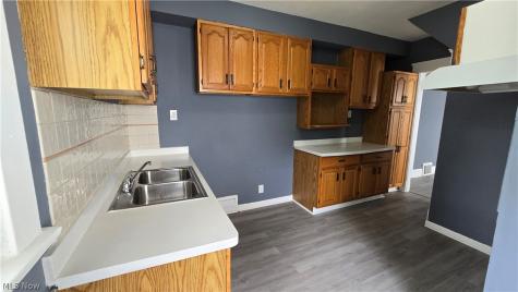 13301 Caine Avenue Cleveland OH 44105