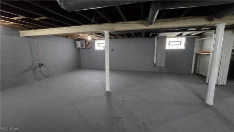 13301 Caine Avenue Cleveland OH 44105