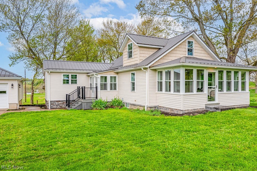 6103 Grafton Road Leetonia OH 44431
