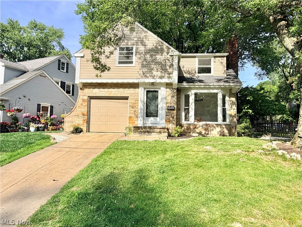 5751 Onaway Oval Parma OH 44130