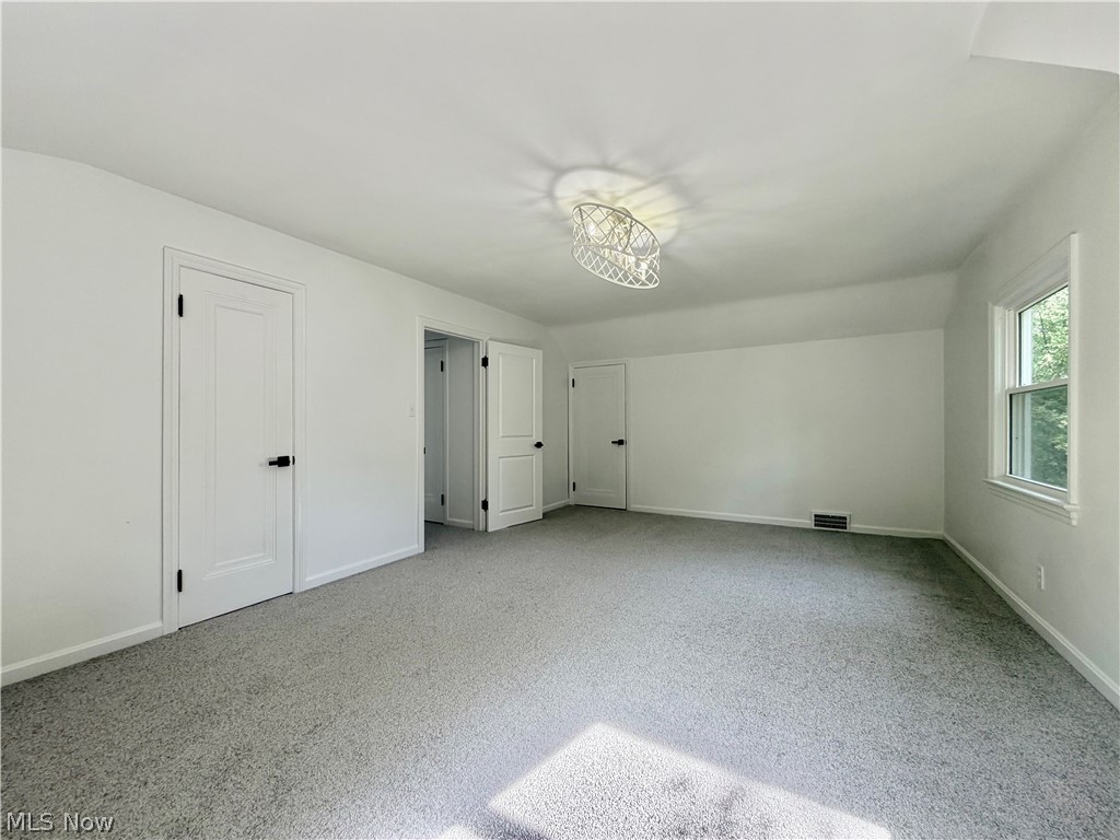 5751 Onaway Oval Parma OH 44130