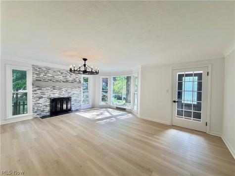 5751 Onaway Oval Parma OH 44130