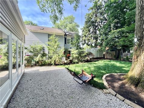 5751 Onaway Oval Parma OH 44130