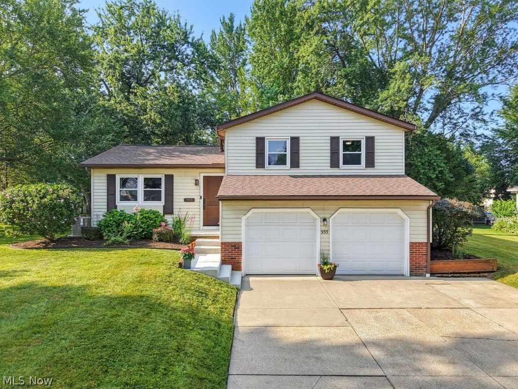 955 Crow Trail Macedonia OH 44056