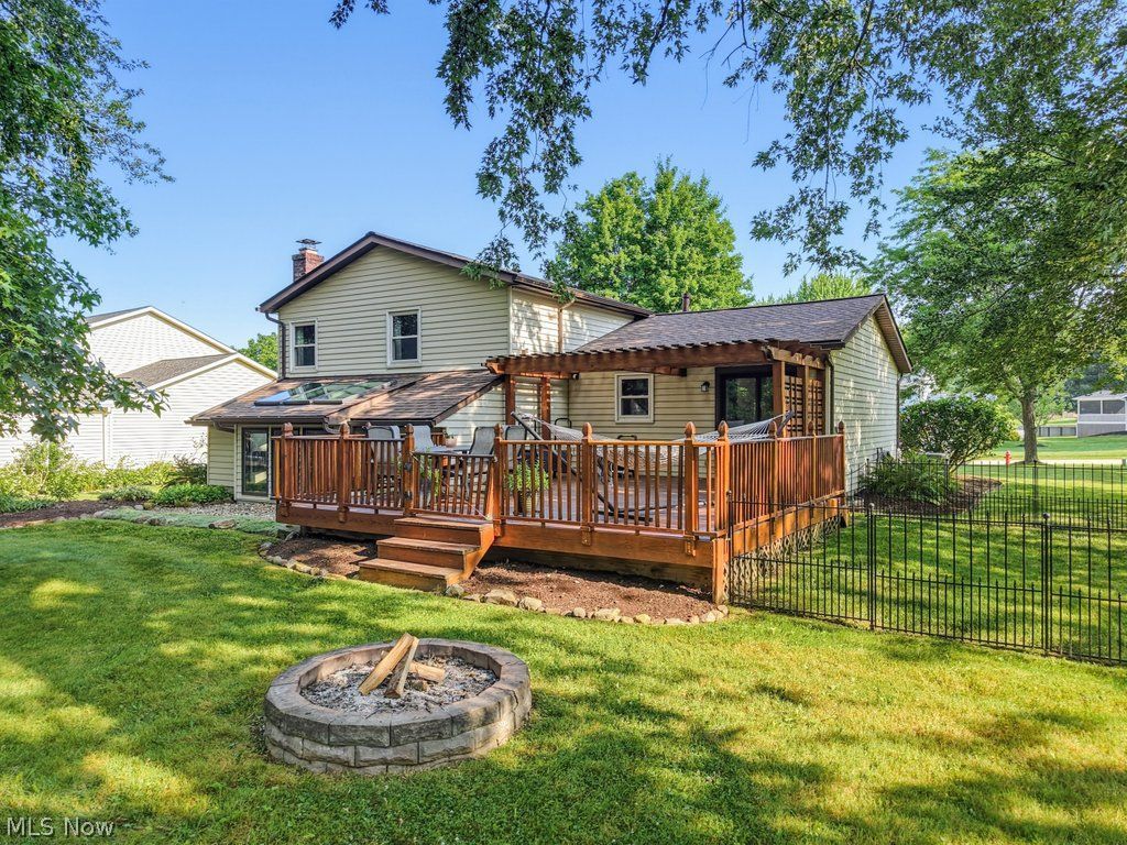 955 Crow Trail Macedonia OH 44056