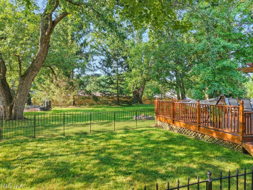 955 Crow Trail Macedonia OH 44056