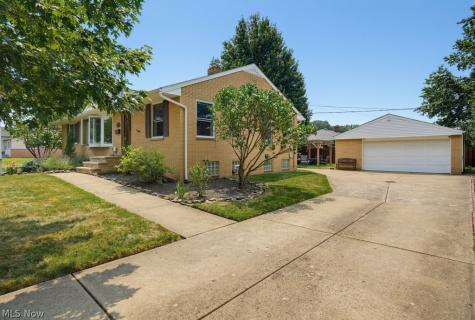 842 Bayridge Boulevard Willowick OH 44095