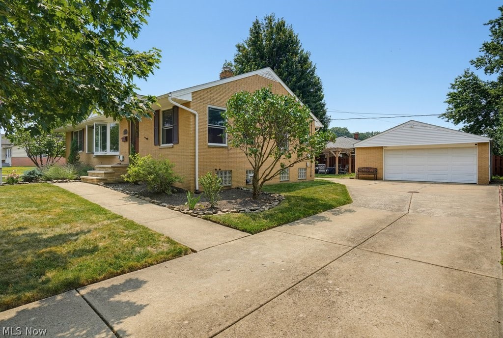 842 Bayridge Boulevard Willowick OH 44095