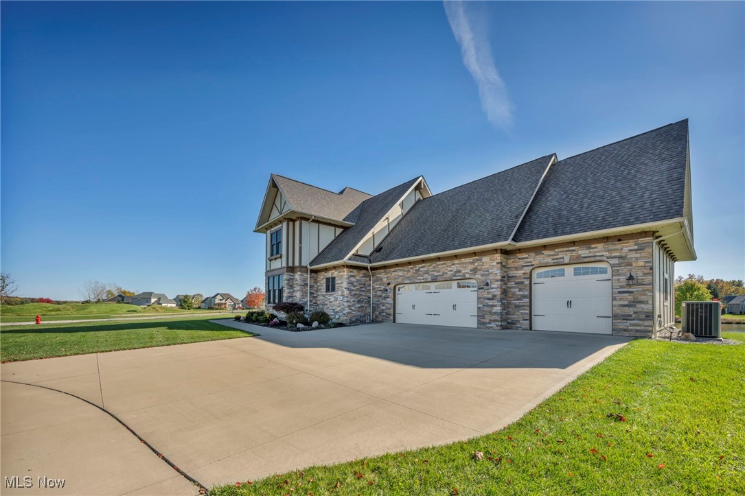 808 Buckingham Drive Lagrange OH 44050