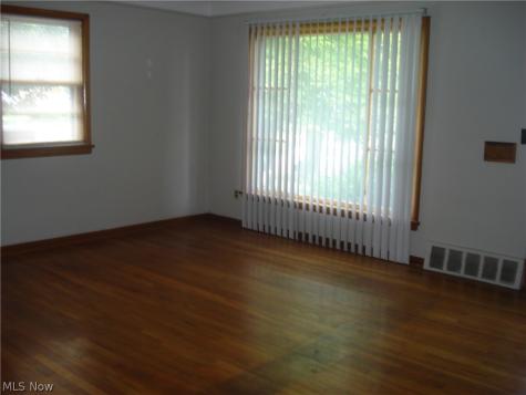 24500 Puritan Road Euclid OH 44123