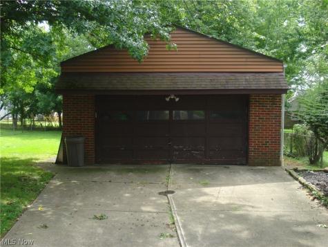 24500 Puritan Road Euclid OH 44123