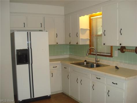 24500 Puritan Road Euclid OH 44123
