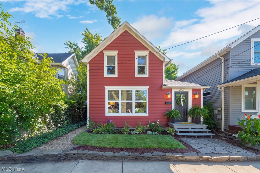 2107 W 10th Street Cleveland OH 44113