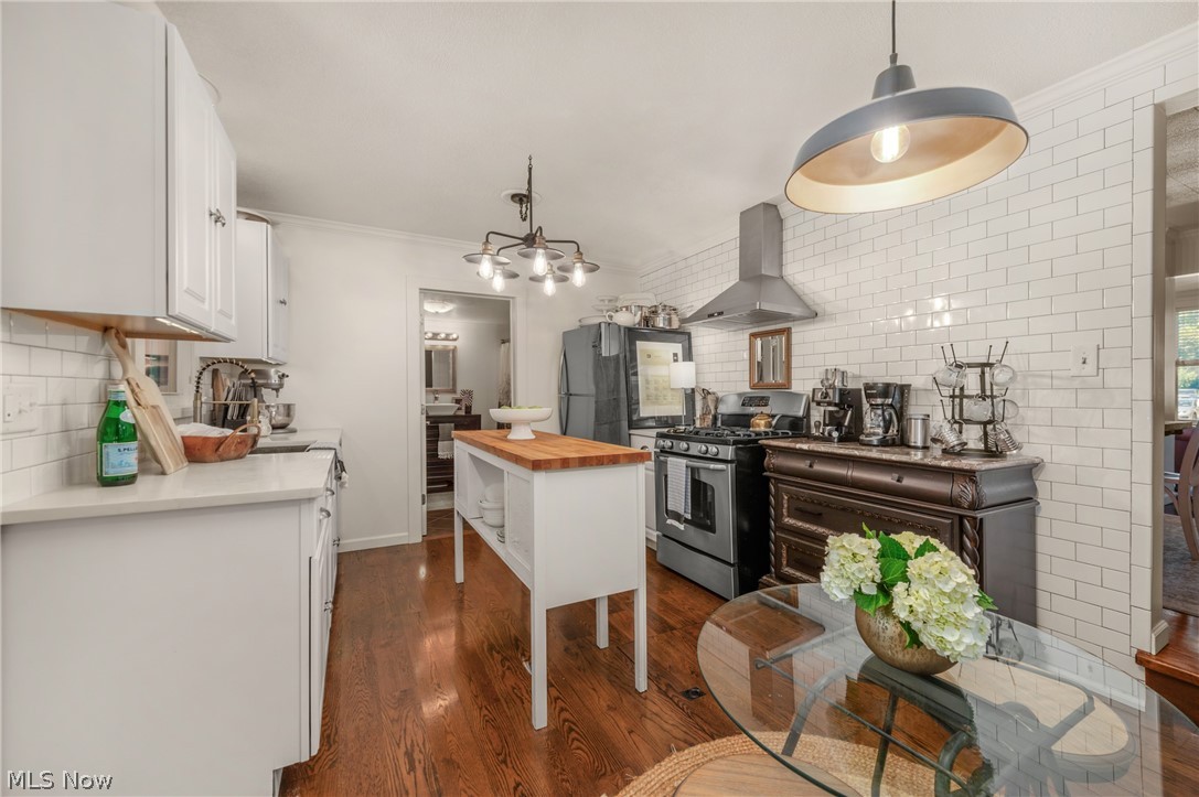 2107 W 10th Street Cleveland OH 44113