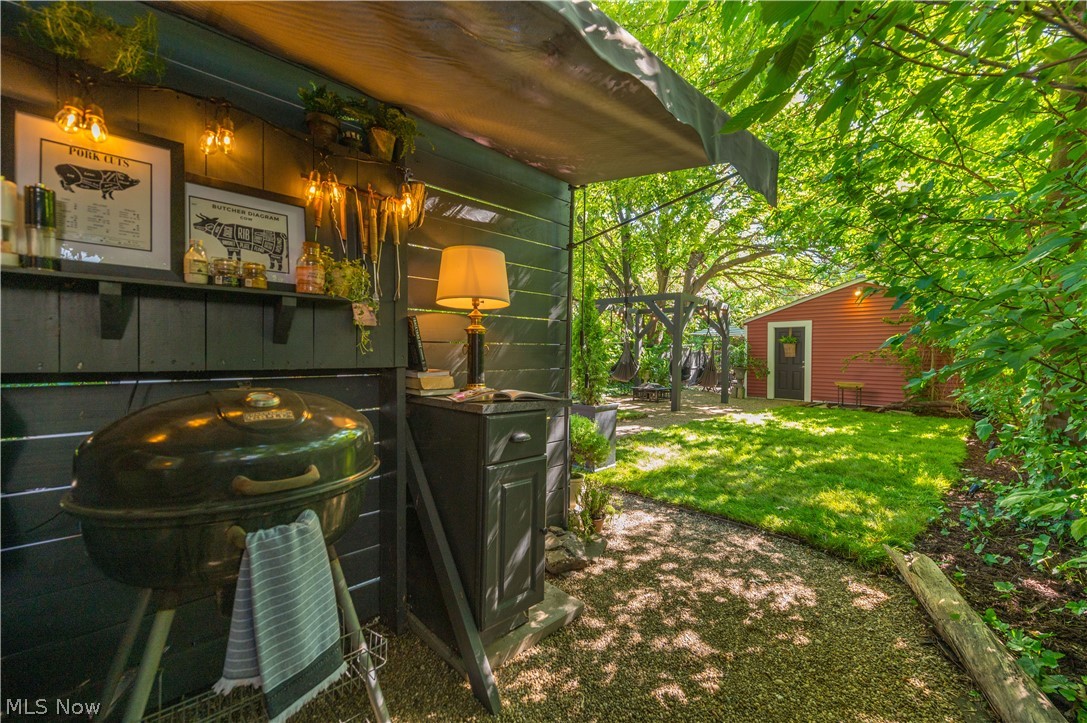 2107 W 10th Street Cleveland OH 44113