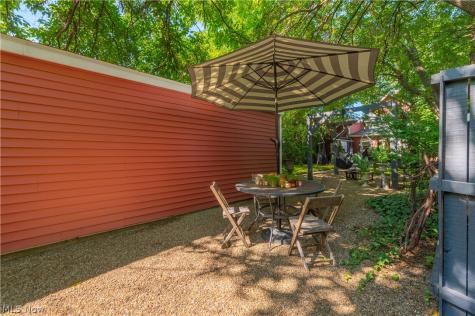 2107 W 10th Street Cleveland OH 44113