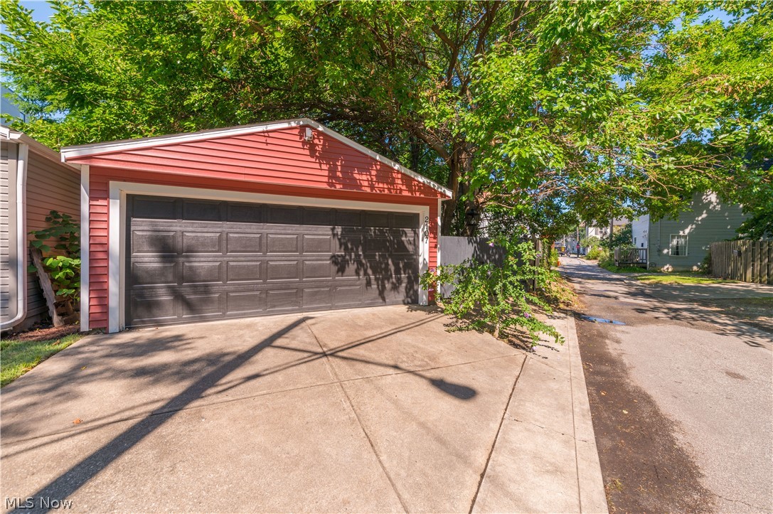 2107 W 10th Street Cleveland OH 44113