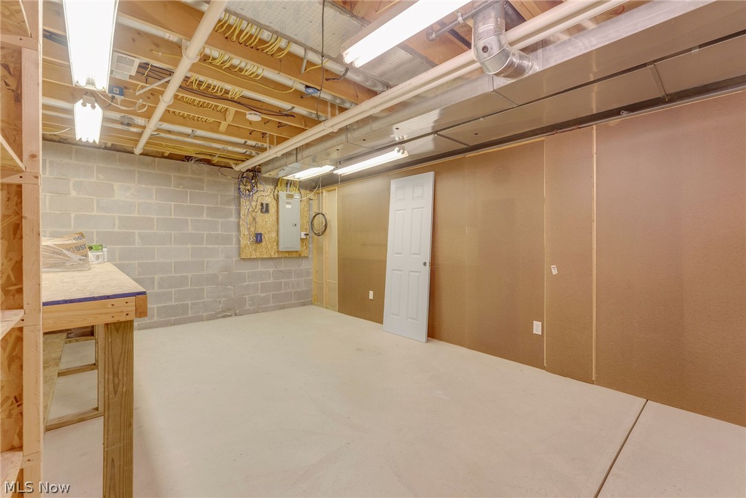 8195 Manor Gate Way Mentor OH 44060